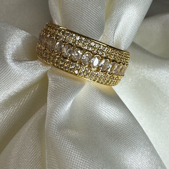 18KT GOLD PLATED FILIGREE RING WITH ZIRCONIAS - Picture 13 of 16